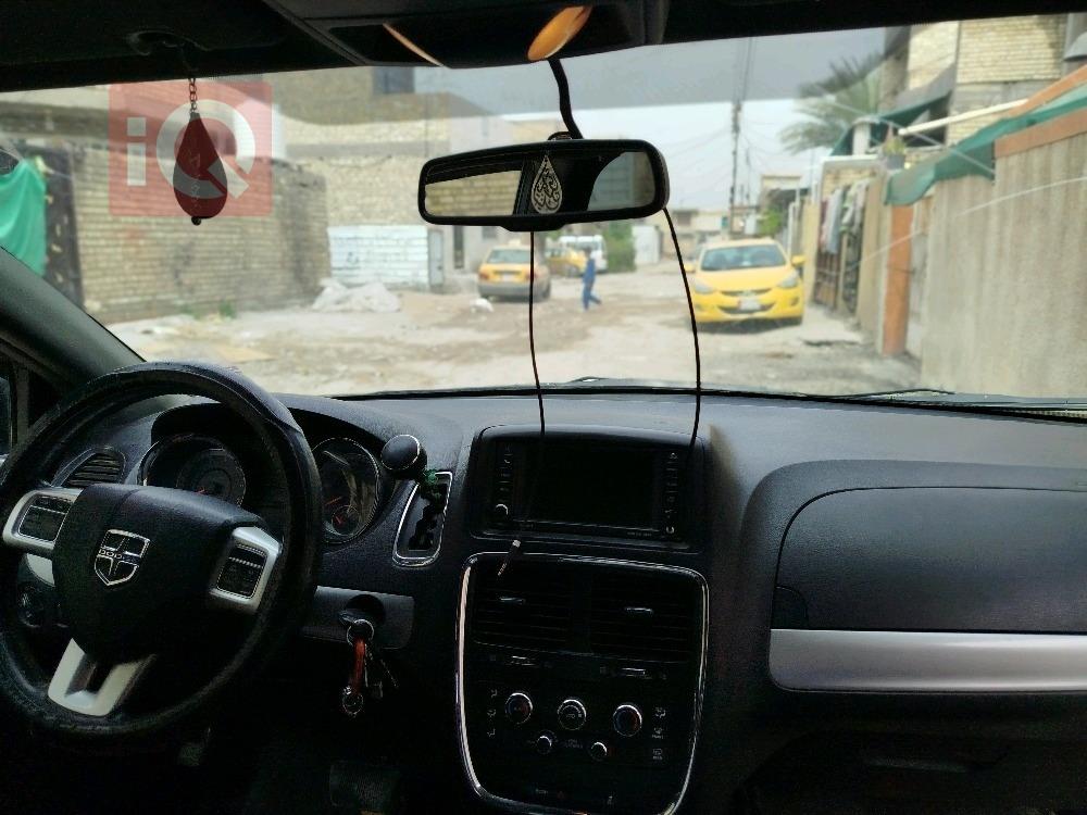 دودج جراند كارافان